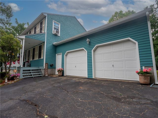 22 Ridgewood Drive, Scituate, RI 02857