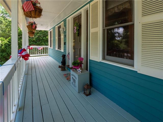 22 Ridgewood Drive, Scituate, RI 02857