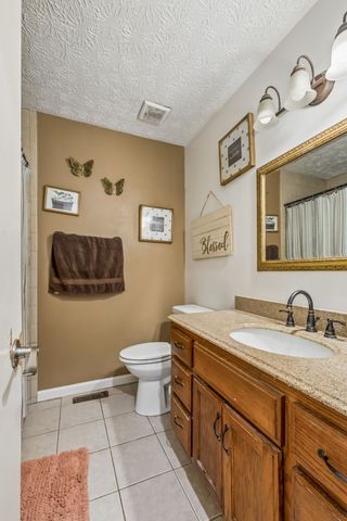 434 Wilkinson Ln, White House, TN 37188