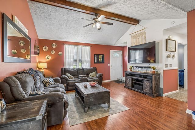 434 Wilkinson Ln, White House, TN 37188
