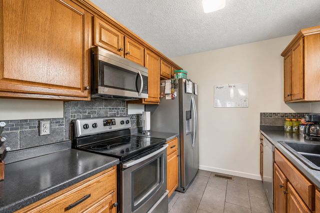 434 Wilkinson Ln, White House, TN 37188