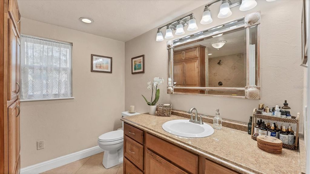 Image 16 of property listing at 5237 TURTLE CREEK LANE, Sarasota, FL 34232