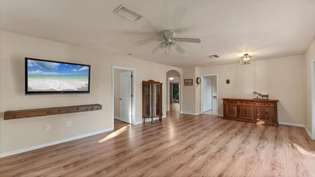 Image 31 of property listing at 5237 TURTLE CREEK LANE, Sarasota, FL 34232