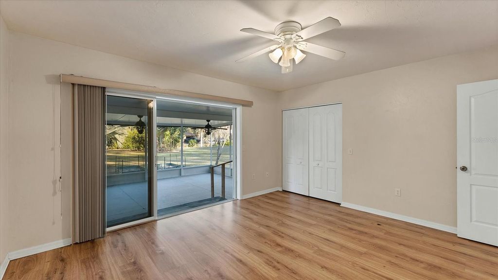 Image 34 of property listing at 5237 TURTLE CREEK LANE, Sarasota, FL 34232