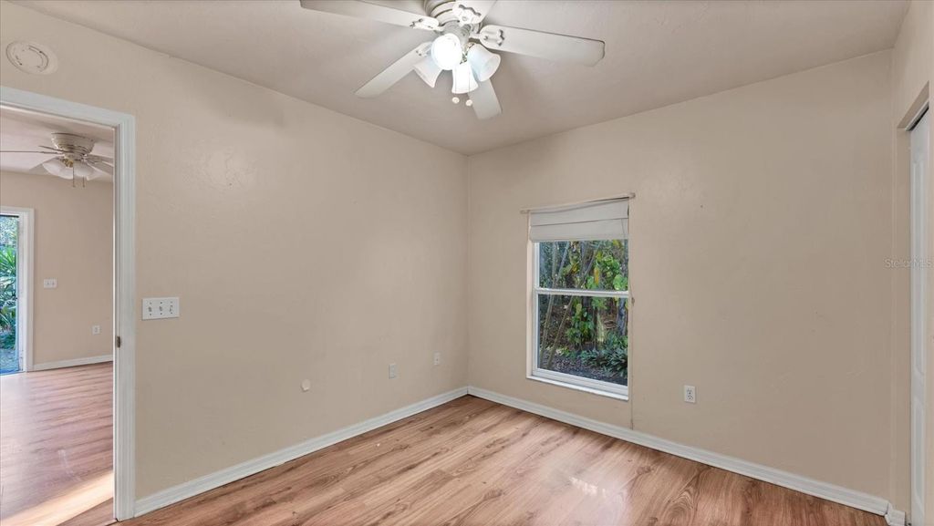 Image 38 of property listing at 5237 TURTLE CREEK LANE, Sarasota, FL 34232