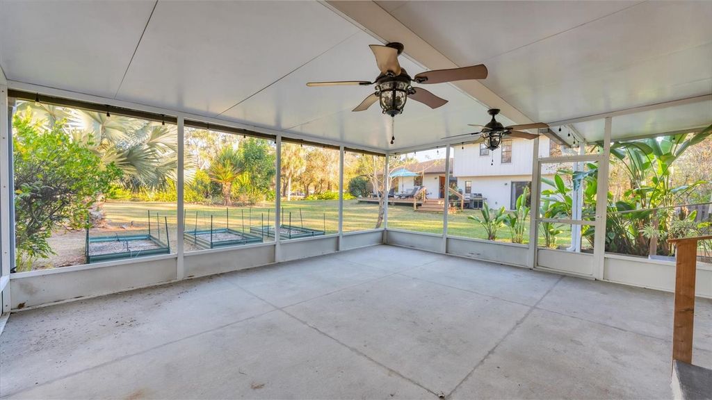 Image 42 of property listing at 5237 TURTLE CREEK LANE, Sarasota, FL 34232