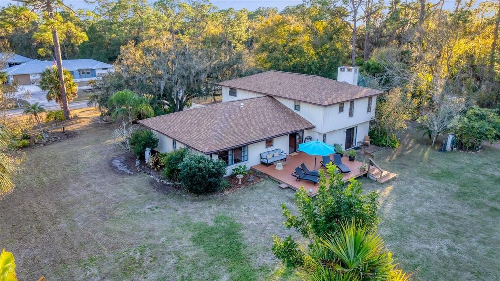 Image 48 of property listing at 5237 TURTLE CREEK LANE, Sarasota, FL 34232