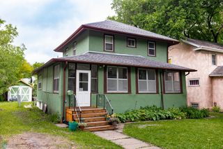 1205 11th Street S, Fargo, ND 58103