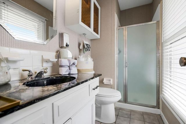 14810 E 34th Street S, Independence, MO 64055