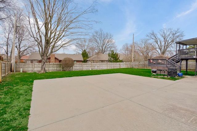 14810 E 34th Street S, Independence, MO 64055