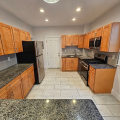 384 Washington St 1, Cambridge, MA 02139