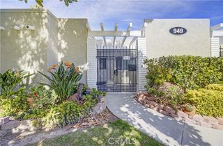 949 Calle Aragon Unit B, Laguna Woods, CA 92637