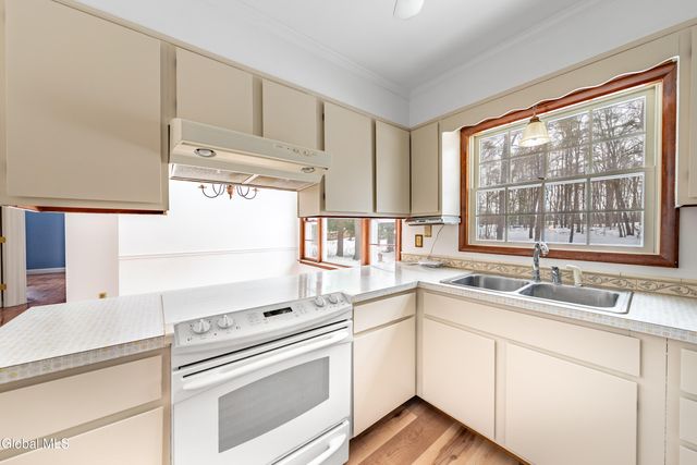 5955 Curry Rd Extension, Guilderland, NY 12303