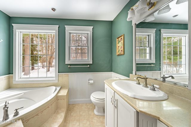 5955 Curry Rd Extension, Guilderland, NY 12303