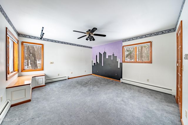 5955 Curry Rd Extension, Guilderland, NY 12303