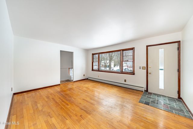 5955 Curry Rd Extension, Guilderland, NY 12303