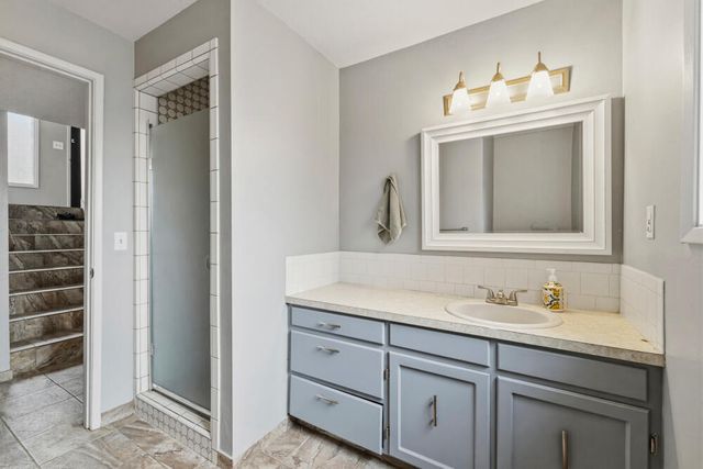 6716 Amber Avenue, Klamath Falls, OR 97603