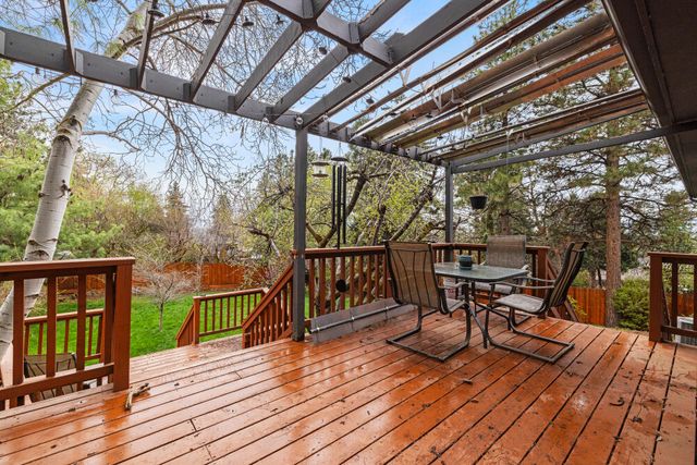 6716 Amber Avenue, Klamath Falls, OR 97603