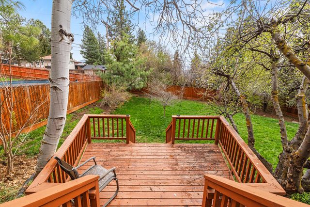 6716 Amber Avenue, Klamath Falls, OR 97603