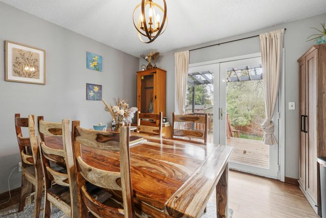 6716 Amber Avenue, Klamath Falls, OR 97603