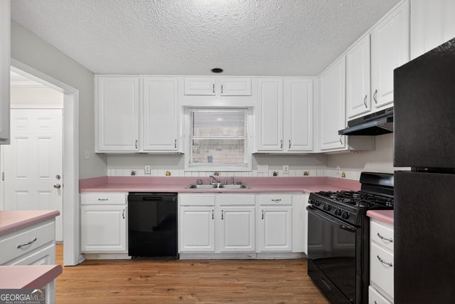 225 Hillandale Drive, Stockbridge, GA 30281