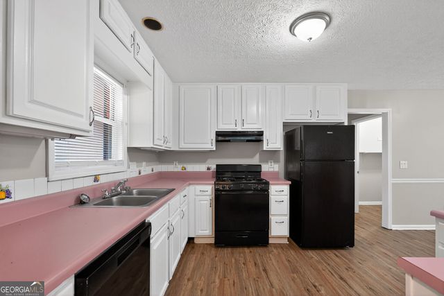 225 Hillandale Drive, Stockbridge, GA 30281