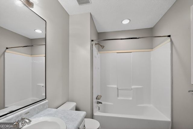 225 Hillandale Drive, Stockbridge, GA 30281