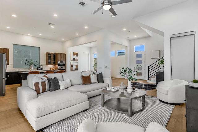 6121 Florencia LN, Austin, TX 78724