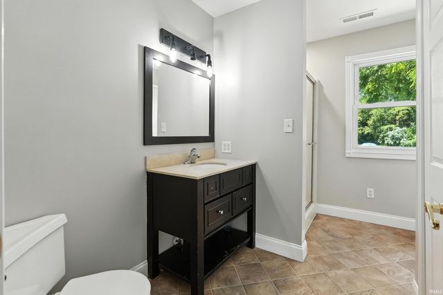 14831 Leesburg Road, Fort Wayne, IN 46818