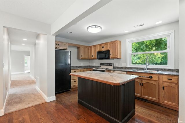 14831 Leesburg Road, Fort Wayne, IN 46818