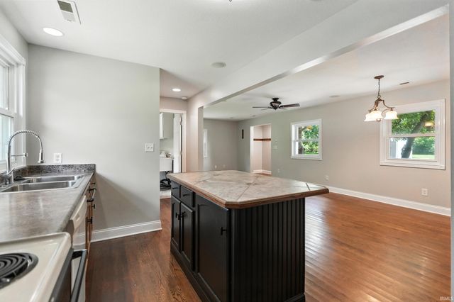 14831 Leesburg Road, Fort Wayne, IN 46818