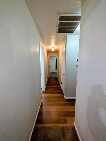 1661 NE Terrace Drive, Grants Pass, OR 97526