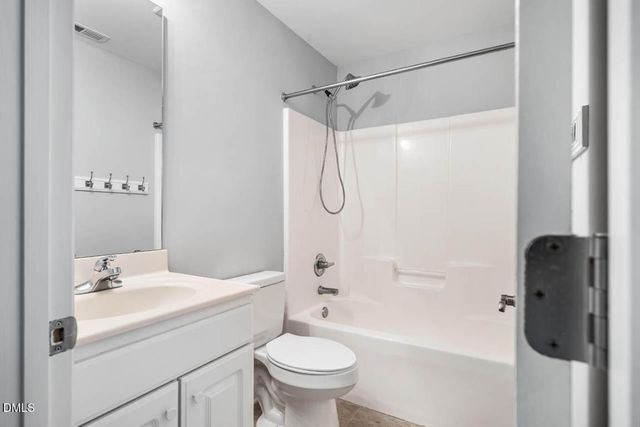 618 Oakfield Trail, Mebane, NC 27302