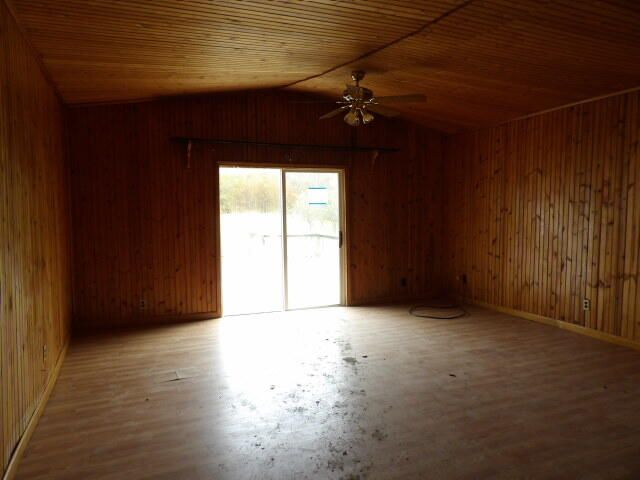 34637 76th Street, Covert, MI 49043