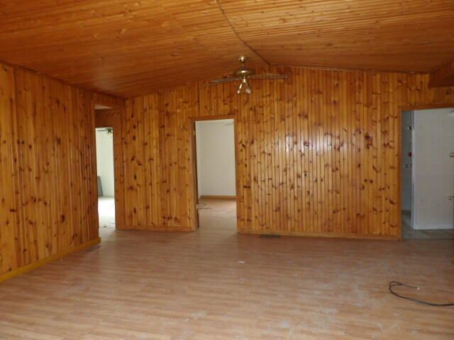 34637 76th Street, Covert, MI 49043