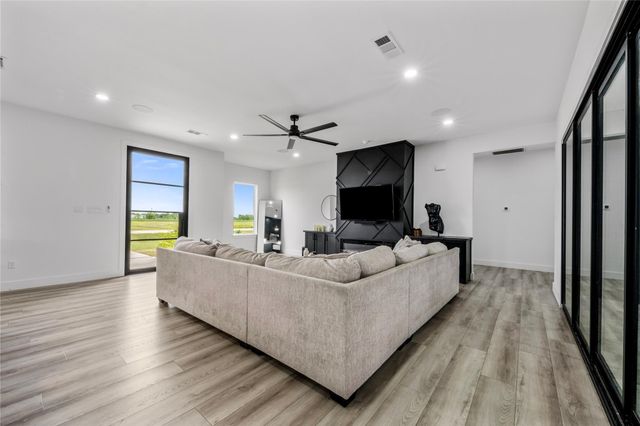 5119 Sophie Slanksy Way, Sealy, TX 77474