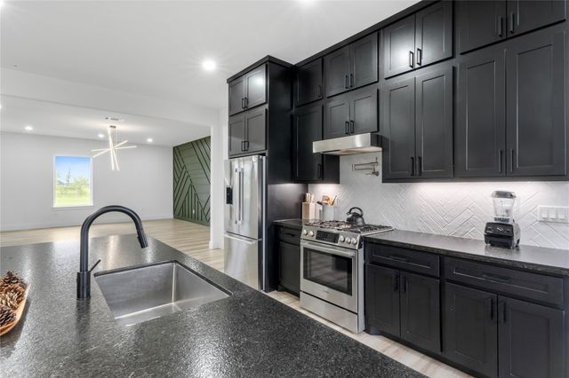 5119 Sophie Slanksy Way, Sealy, TX 77474