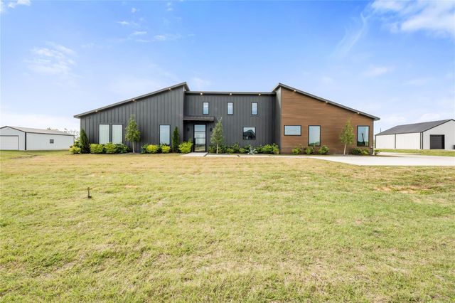 5119 Sophie Slanksy Way, Sealy, TX 77474