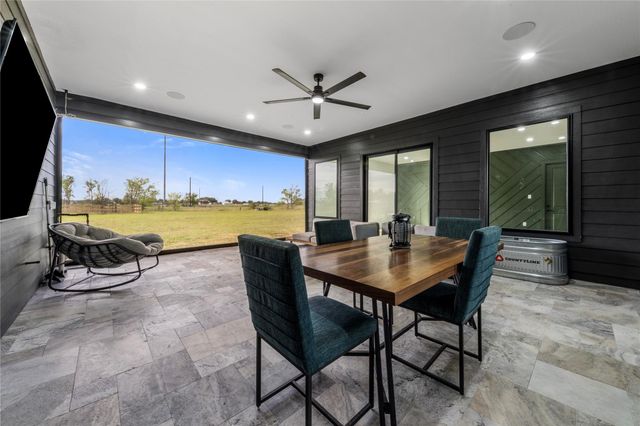 5119 Sophie Slanksy Way, Sealy, TX 77474