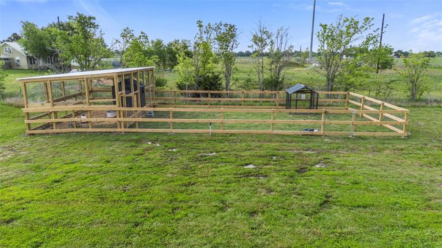 5119 Sophie Slanksy Way, Sealy, TX 77474