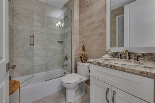575 El Camino Real 6102, Naples, FL 34119