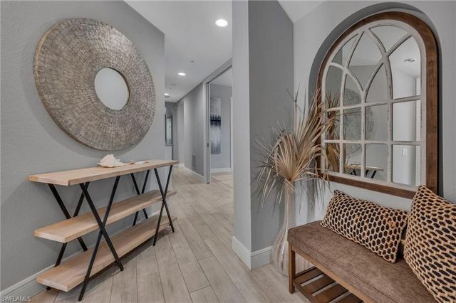 575 El Camino Real 6102, Naples, FL 34119