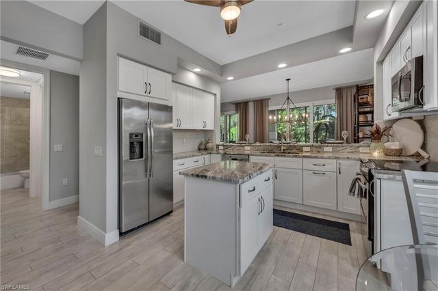 575 El Camino Real 6102, Naples, FL 34119