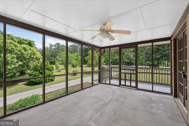 6882 Cowan Mill Rd, Winston, GA 30187