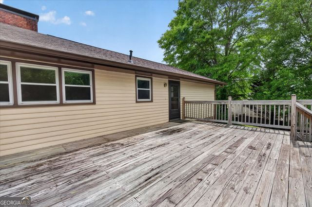 6882 Cowan Mill Rd, Winston, GA 30187