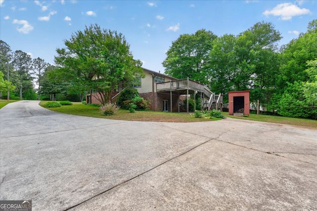 6882 Cowan Mill Rd, Winston, GA 30187