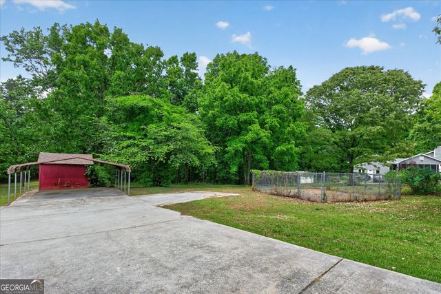 6882 Cowan Mill Rd, Winston, GA 30187