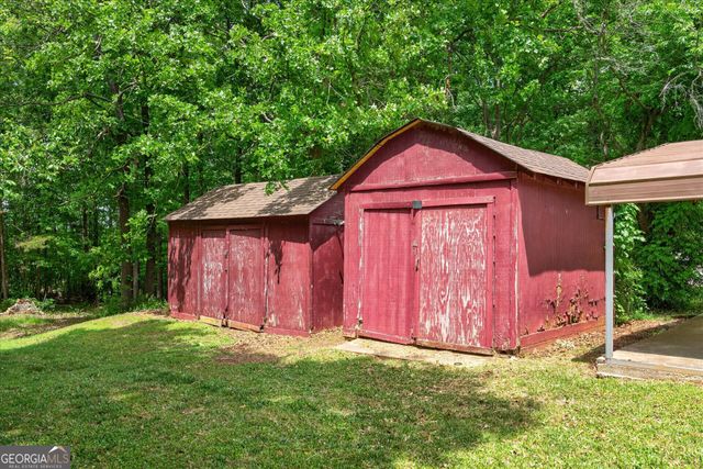 6882 Cowan Mill Rd, Winston, GA 30187