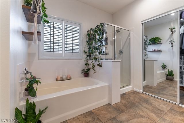 8920 Mannix Court, Las Vegas, NV 89143