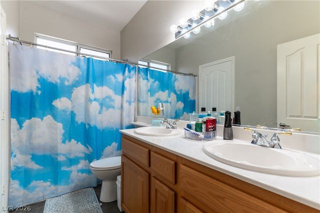 8920 Mannix Court, Las Vegas, NV 89143